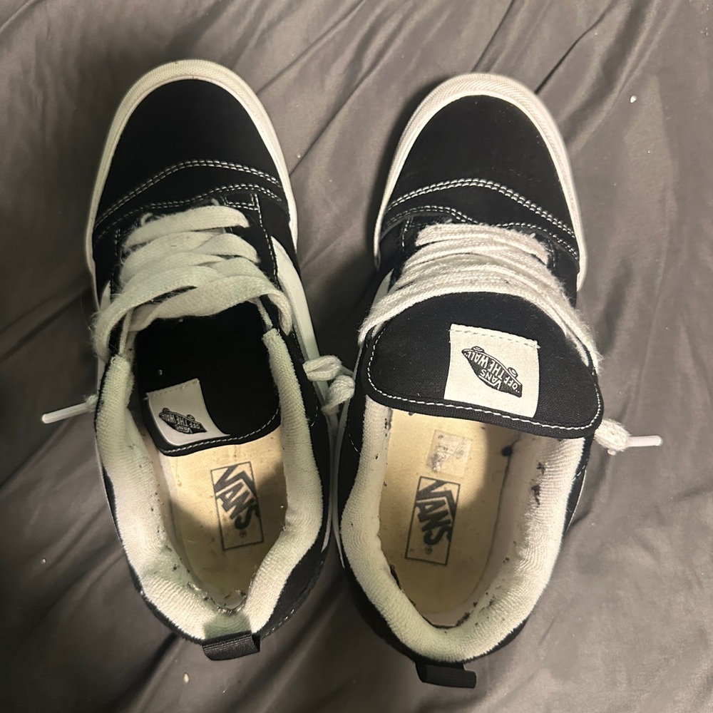 Vans Knu Skool, very slightly used, 6.5 youth 7 women’s